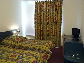 Fasthome 2* Gonesse