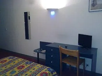 Fasthome Hotel