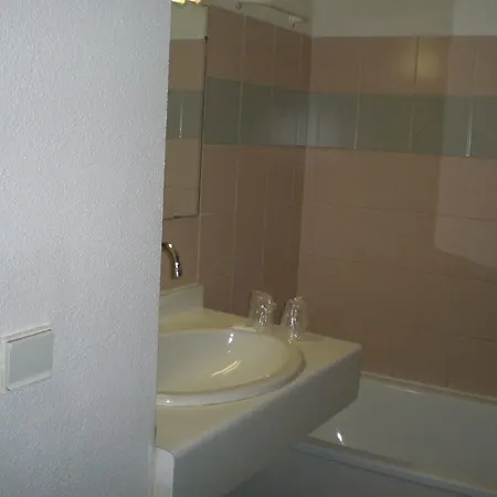 Hotel Fasthome Gonesse