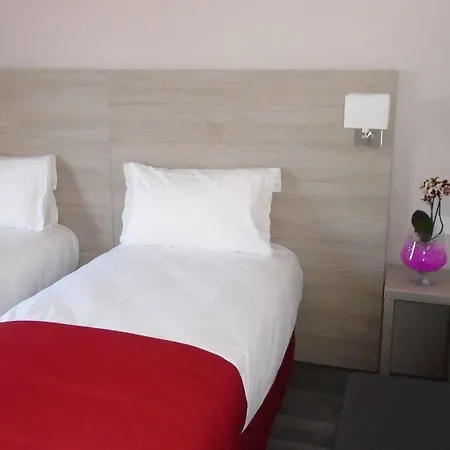 Hotel Fasthome